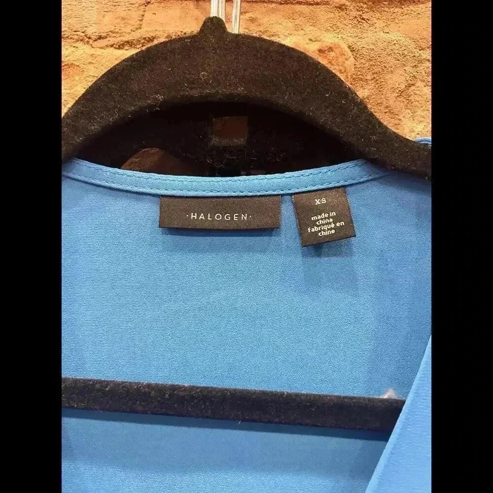 Halogen Women's XS Blue Wrap Top